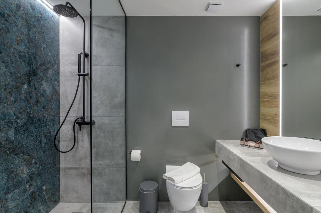 Acropolis Magenta Luxury Suites Athen Exterior foto