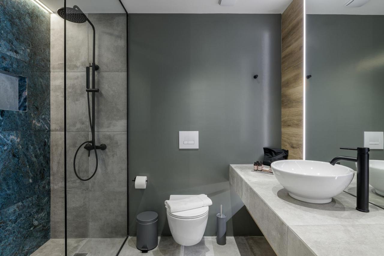Acropolis Magenta Luxury Suites Athen Exterior foto