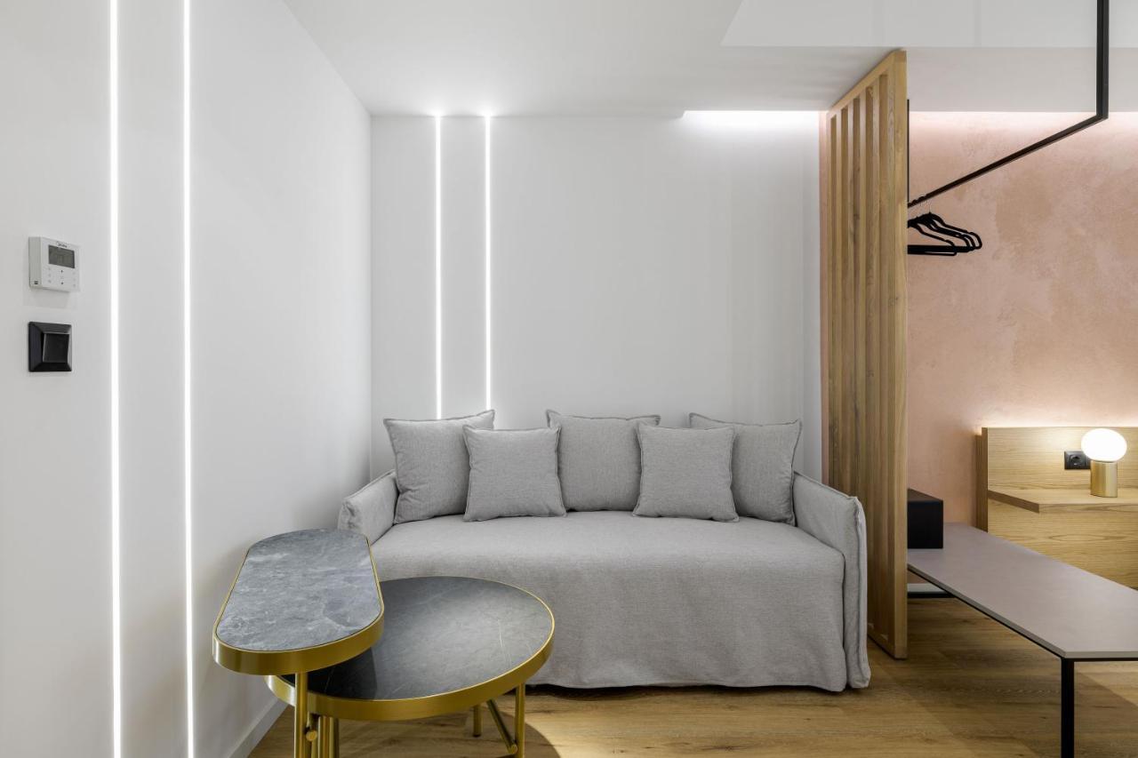 Acropolis Magenta Luxury Suites Athen Exterior foto