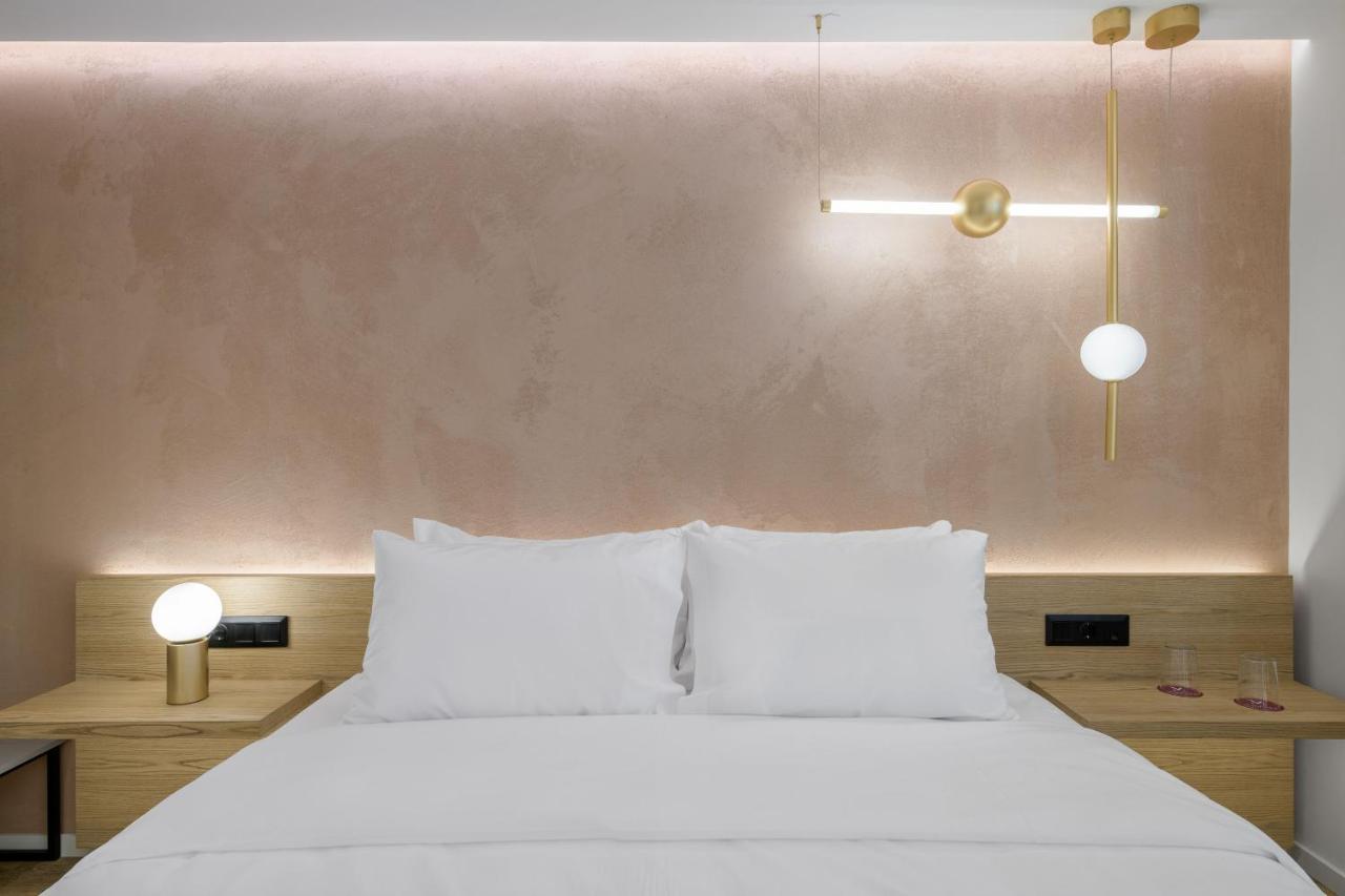 Acropolis Magenta Luxury Suites Athen Exterior foto